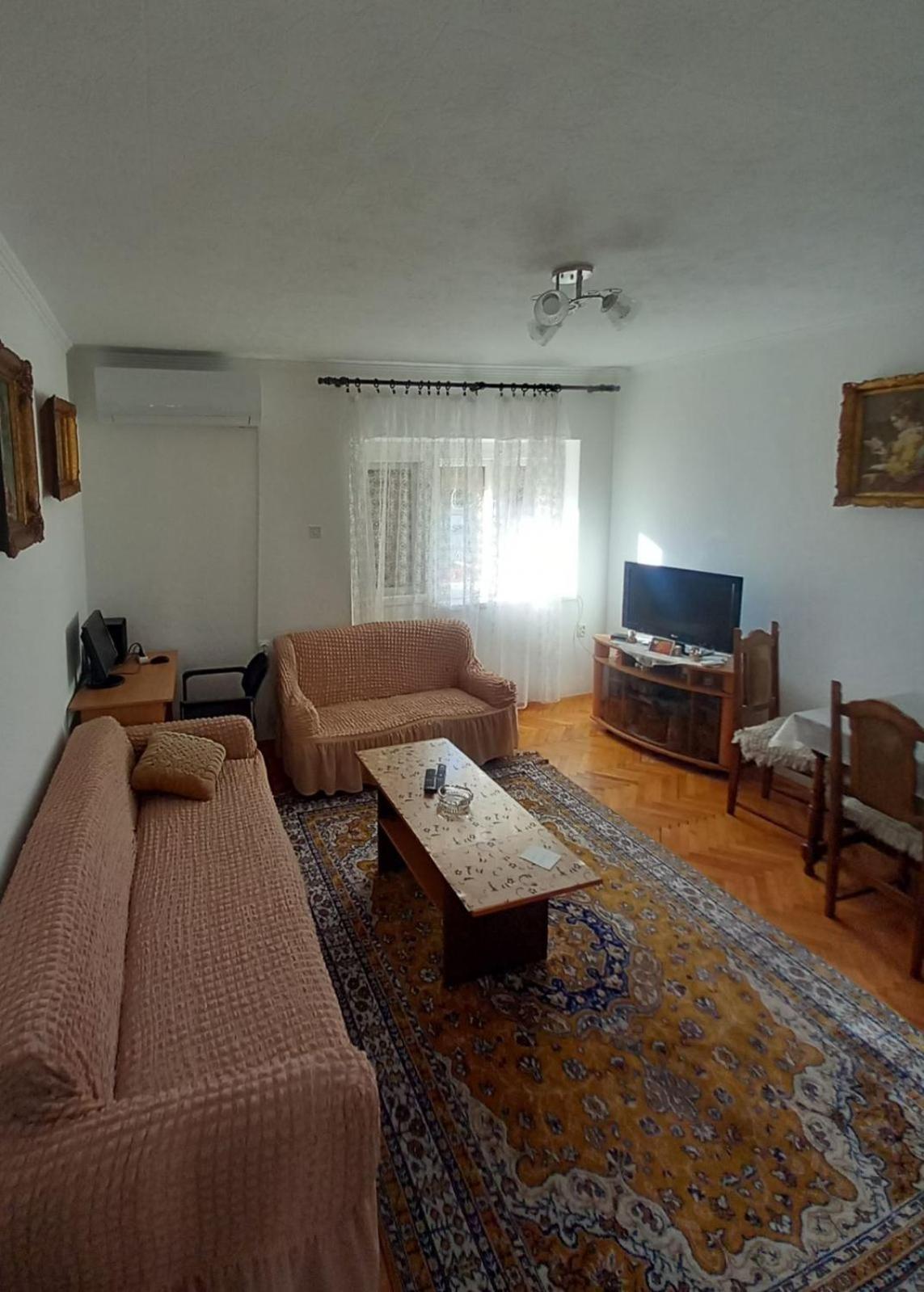 Stan Uljarevic Apartment Bileca Bagian luar foto