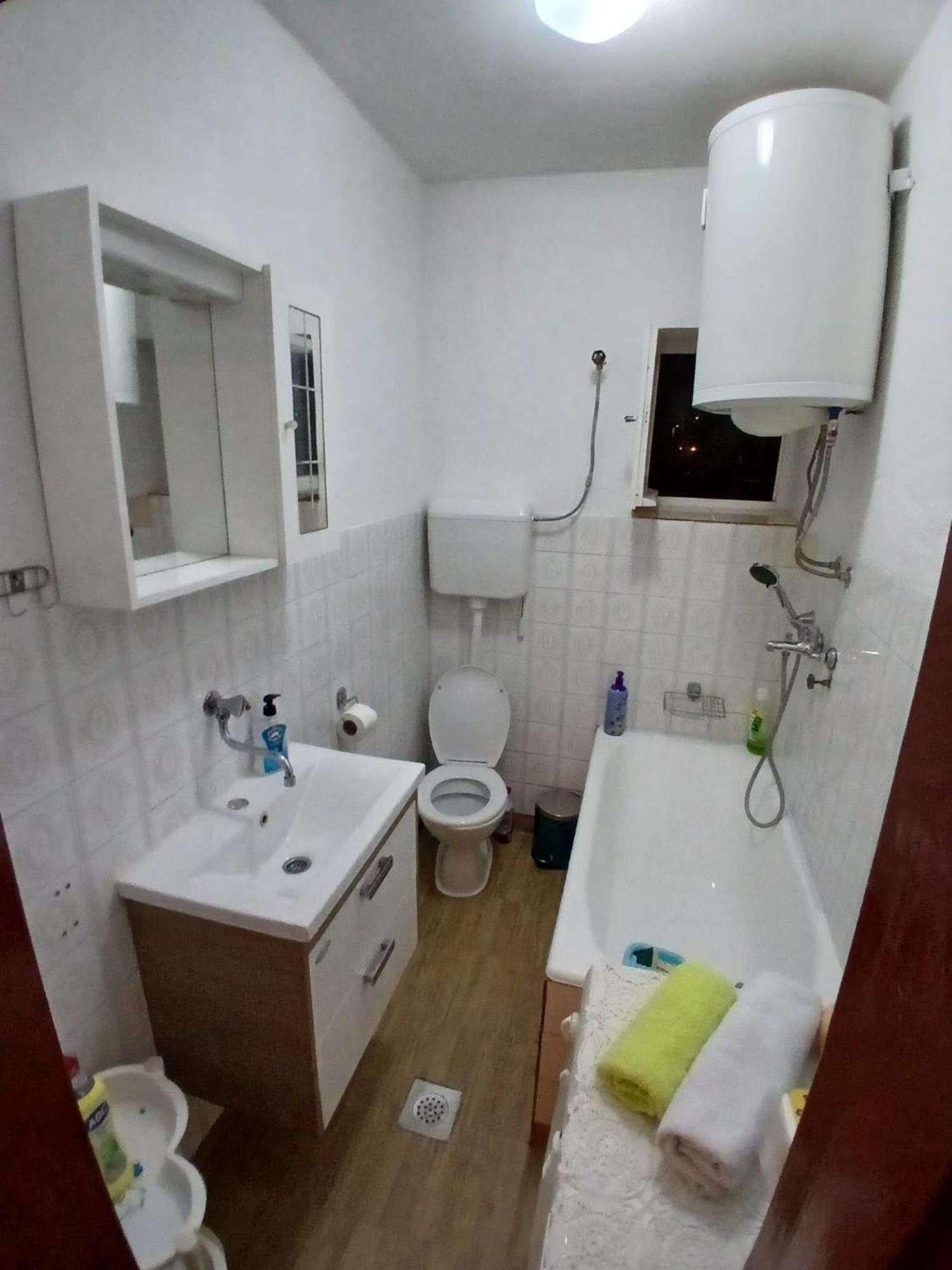 Stan Uljarevic Apartment Bileca Bagian luar foto